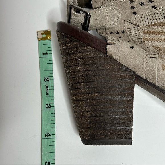 Naughty Monkey Sweet Jackie Aztec Tribal Suede Peep Toe Sandal - Picture 16 of 16